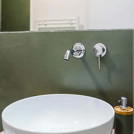 Appartement New With Balcony Gênes