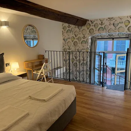 New With Balcony Apartment *