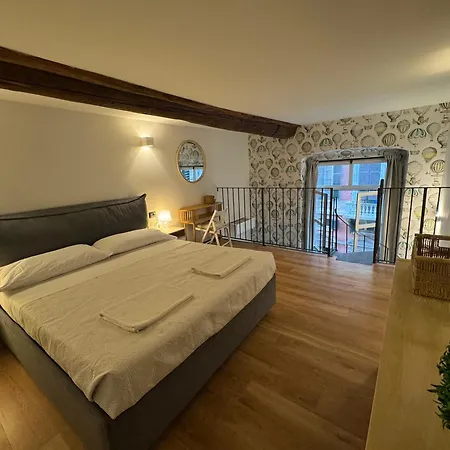 Apartment New With Balcony *