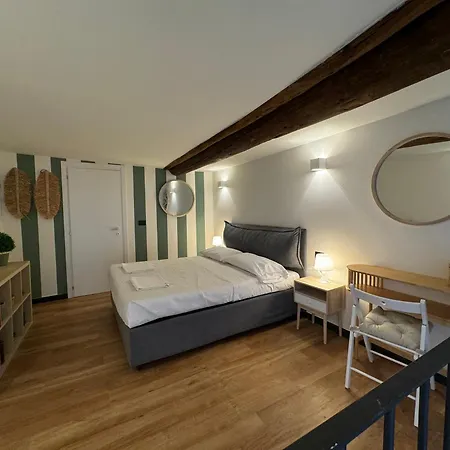 New With Balcony Génova